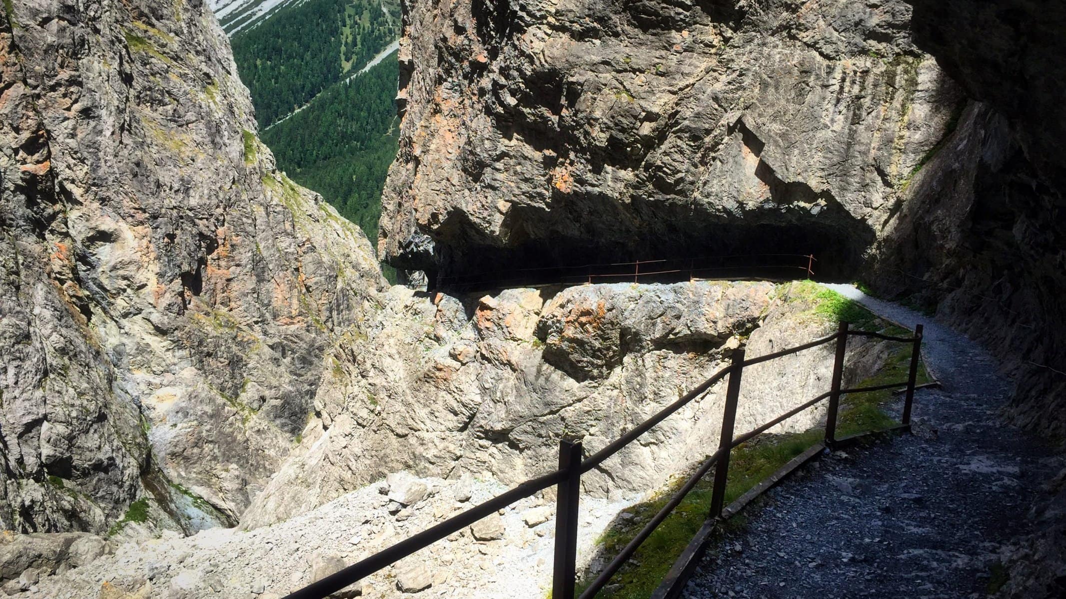 Die Uina Schlucht Im Unterengadin die-uina-schlucht-im-unterengadin