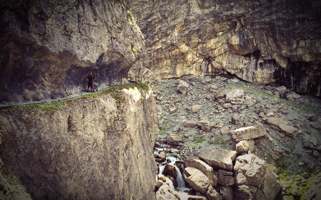 Uina Schlucht ist eine spektakuläre Schlucht in den Schweizer Alpen