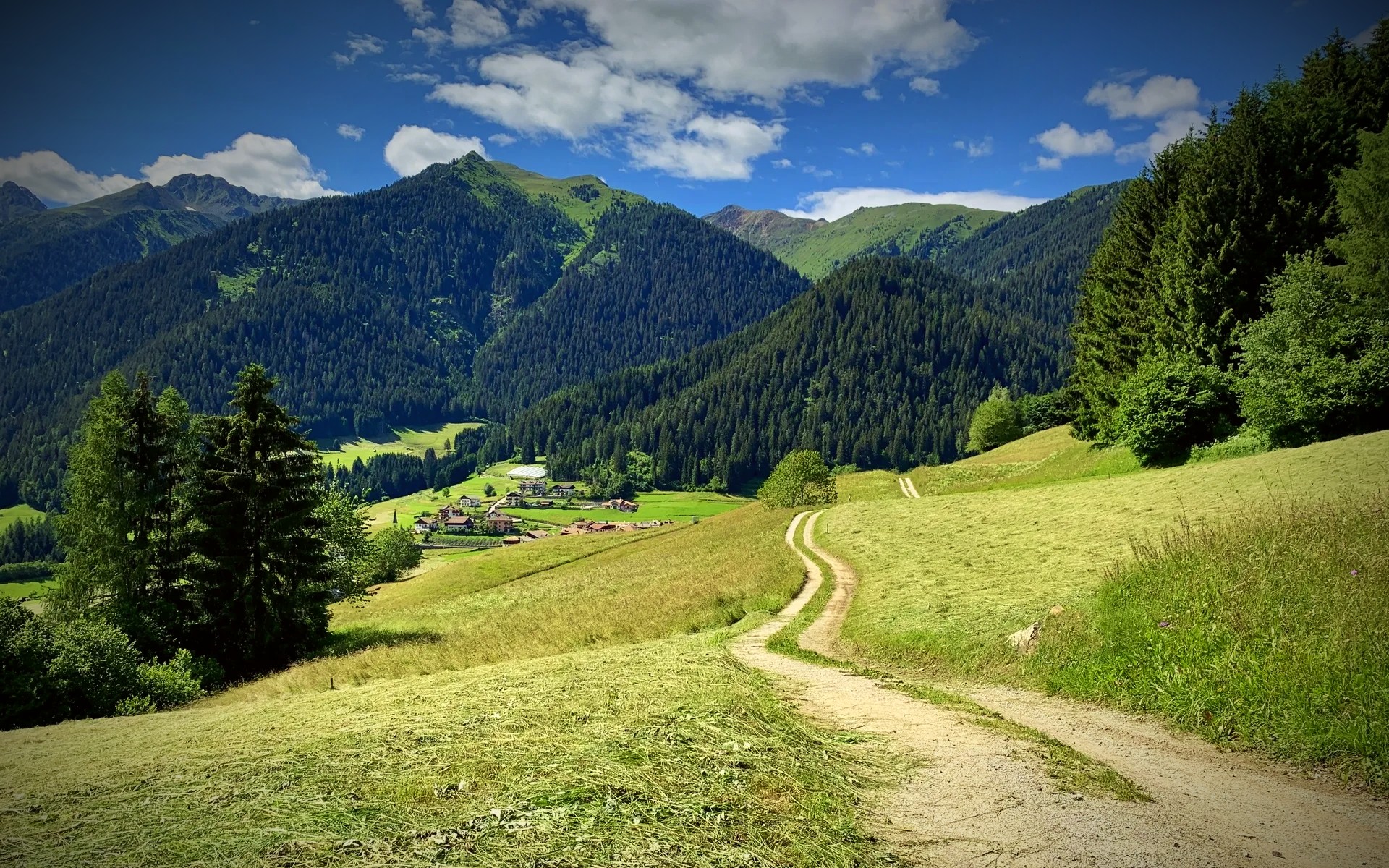 MTB Tour durch das Val di Non: ein besonderes Erlebnis in einsamer Natur