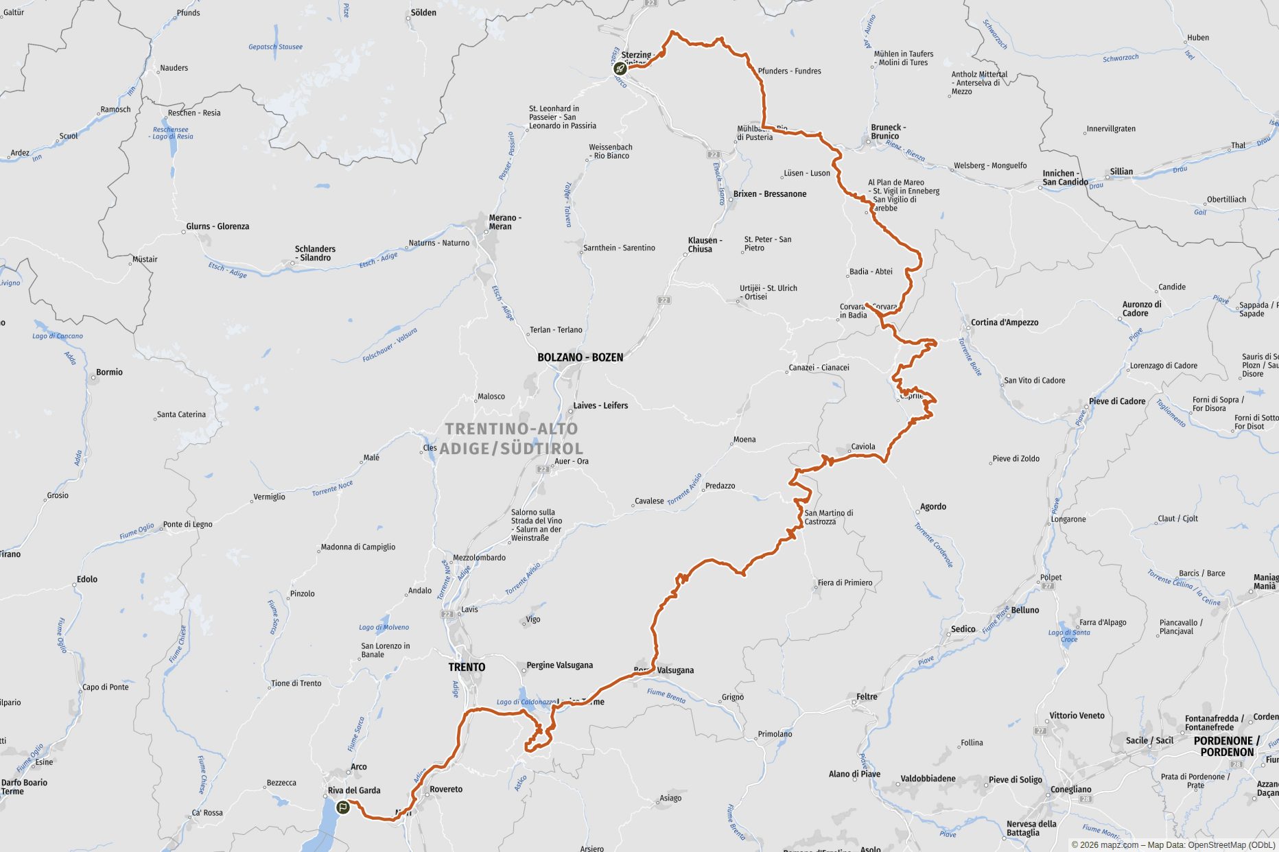 Übersichtskarte Eine fordernde Transalp, die dich über hohe Dolomitenübergänge und an Bergseen vorbei vom Wipptal bis an den Gardasee trägt Übersichtskarte Eine fordernde Transalp, die dich über hohe Dolomitenübergänge und an Bergseen vorbei vom Wipptal bis an den Gardasee trägt